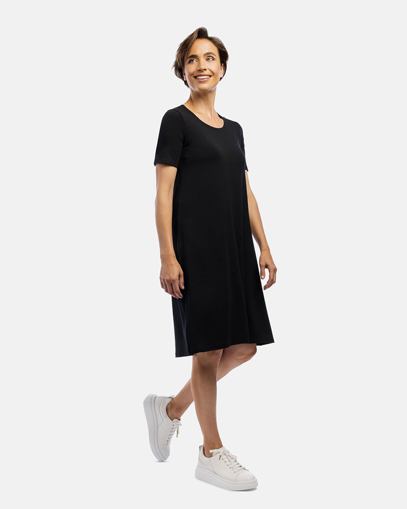 LILJANA Rundhals Kurzarm-Shirtkleid
