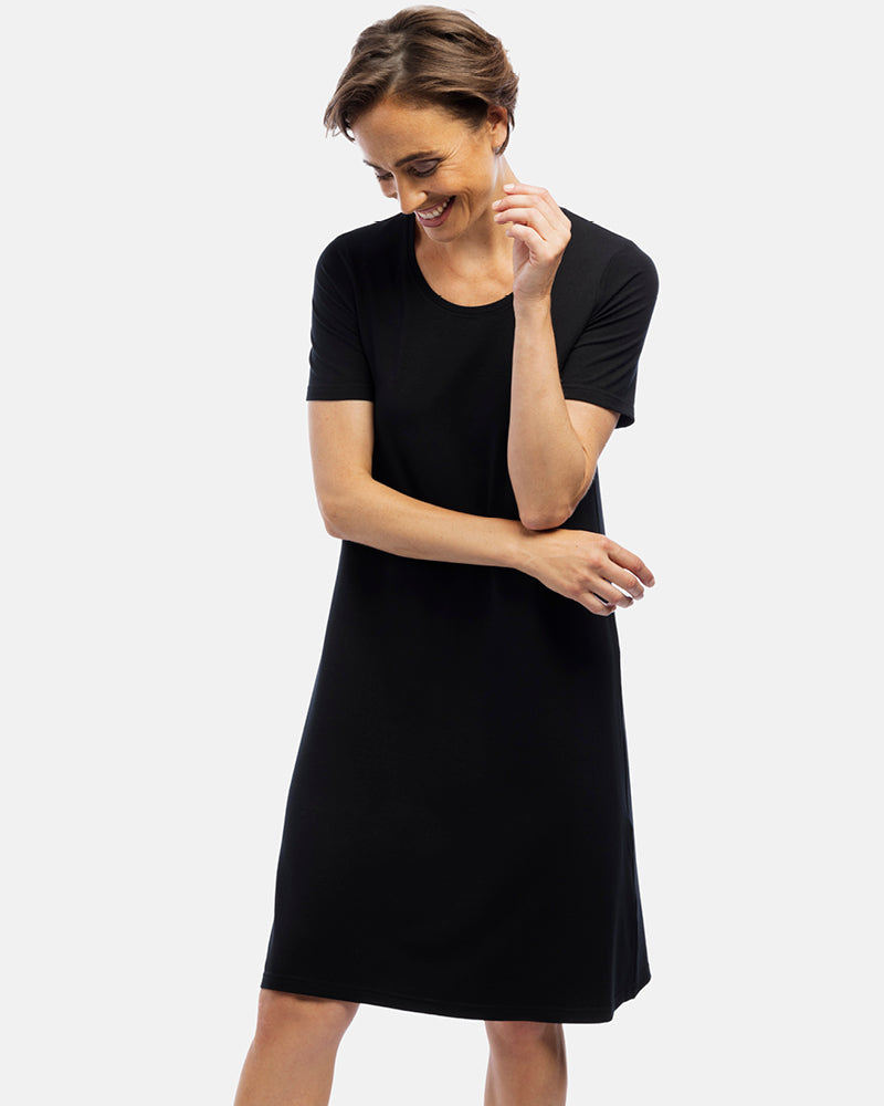 LILJANA Rundhals Kurzarm-Shirtkleid
