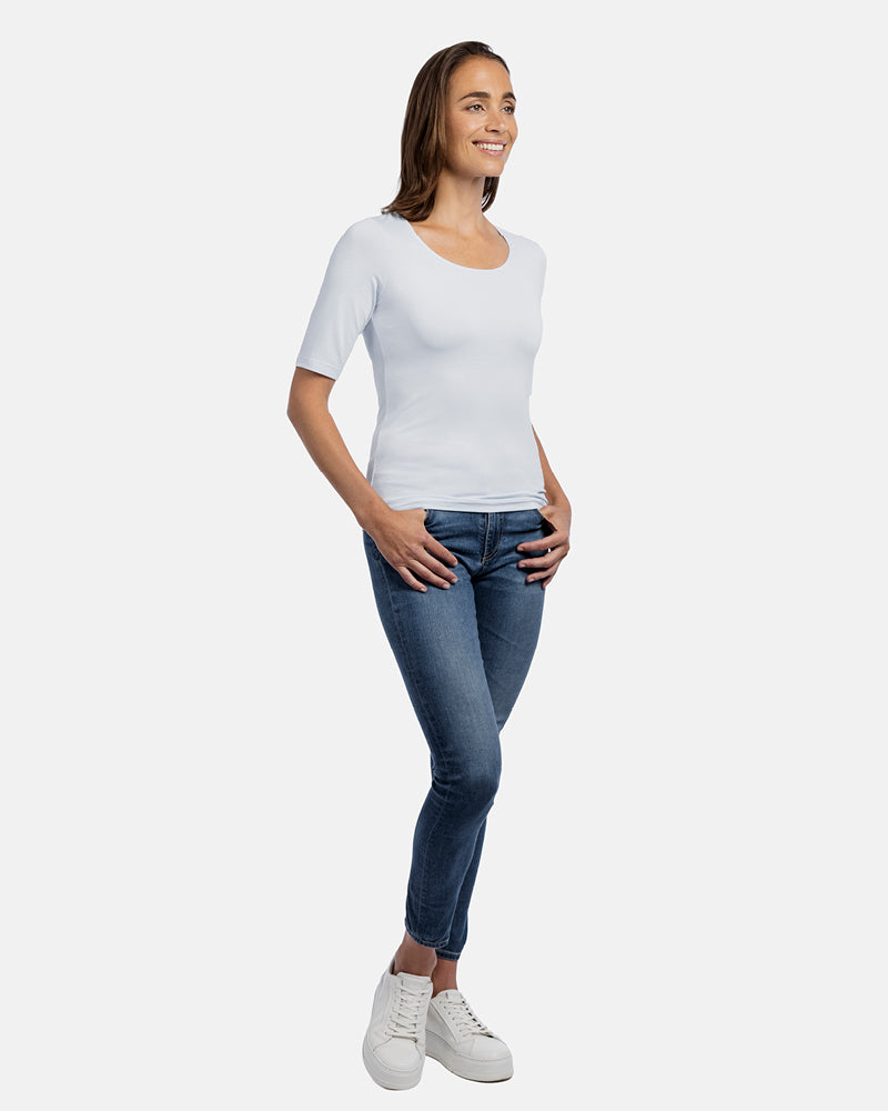 Frau Vorderansicht, Damen-Viskose-Shirt Beatriz, 1/2-Arm, Farbe White