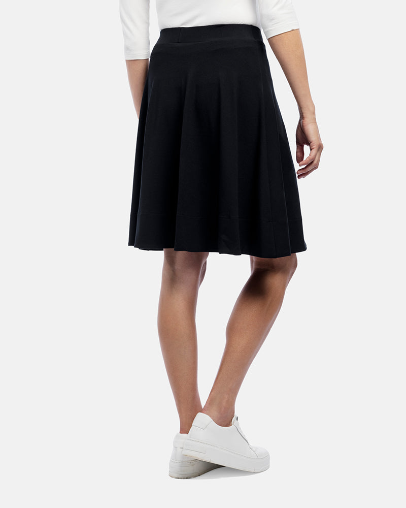 Frau Rückenansicht, Damen Tellerrock Lara, knielang, Farbe Black