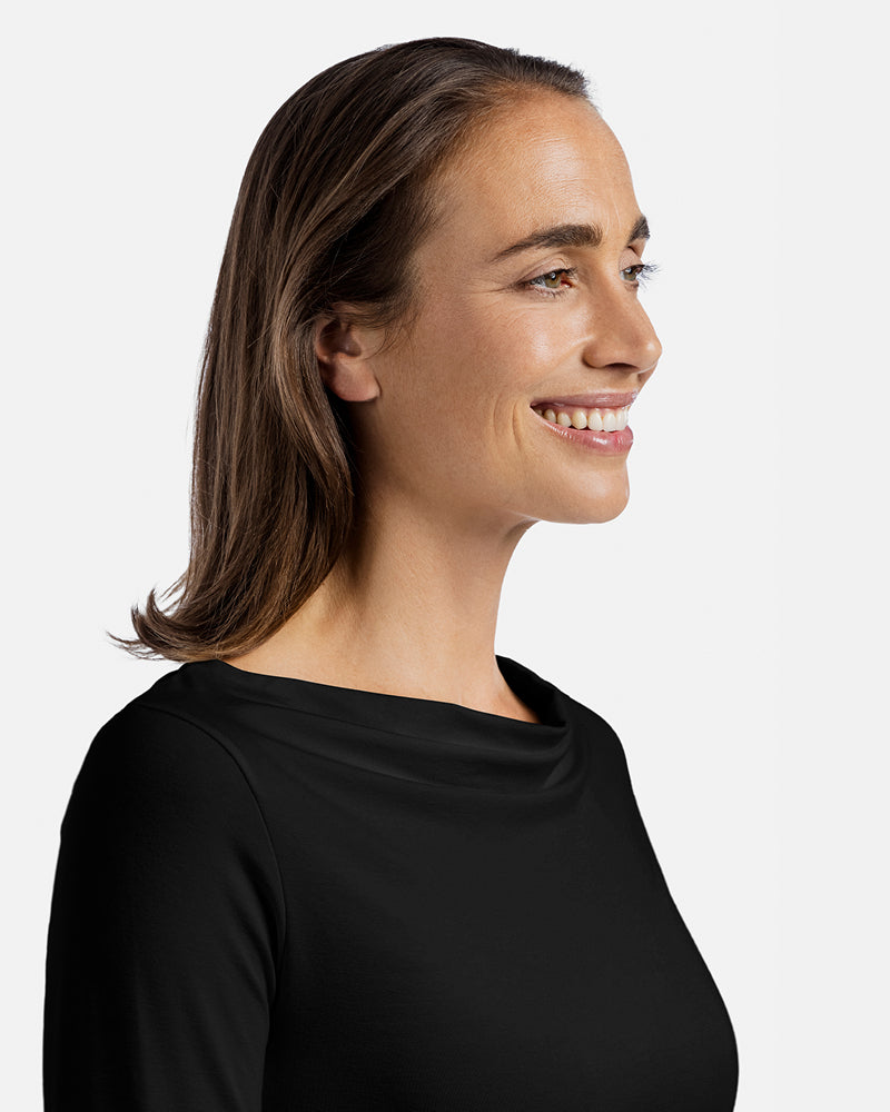 Frau Detailansicht Wasserfallkragen, Damen 3/4-Arm Shirt Diane, Farbe Black