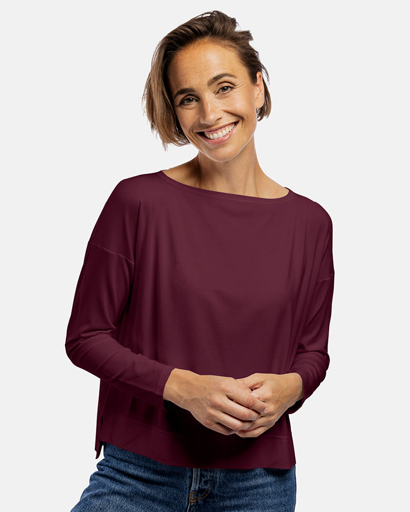 Damen-Viskose-Boxy-Langarmshirt mit Bootausschnitt in Farbe Sangria Dunkelrot