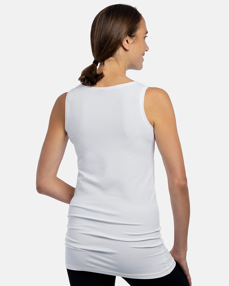 Frau Rückenansicht, Damen Longtop Judit, Rundhals, Farbe White